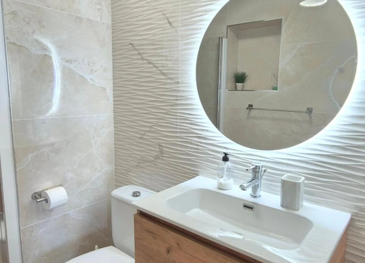 5 Bedroom Villa With Heated Pool With Breath-Taking Sea Views, Walking Distances To Shops Restaurants Beach Манилва Испания